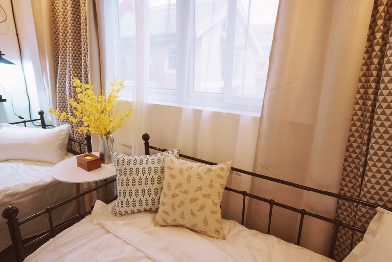 Kaifeng TL Hotel Stationery Store Guest Room