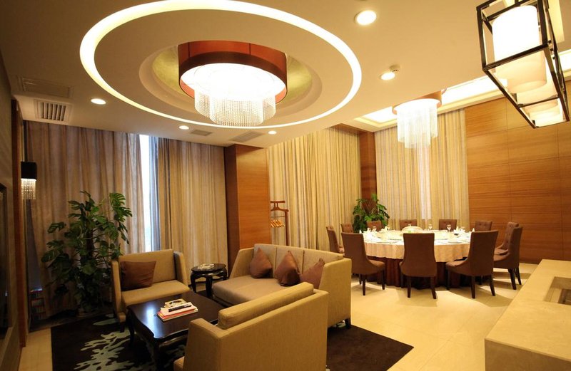 New Empire Hotel Restaurant