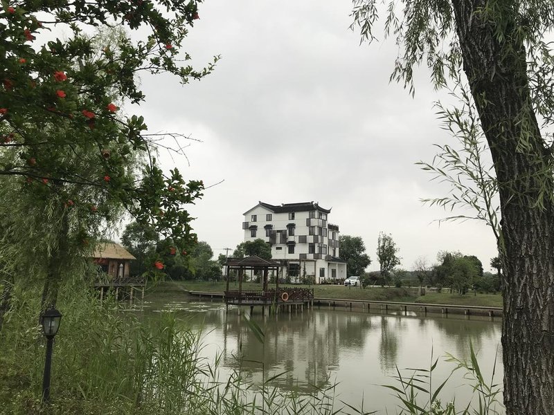 Lichiyuan Holiday Manor Over view