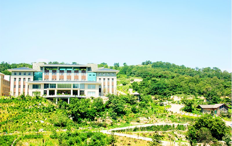 Daqingshan International Hotel Over view