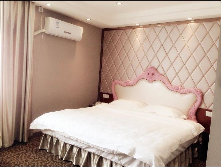 Fenghua HotelGuest Room