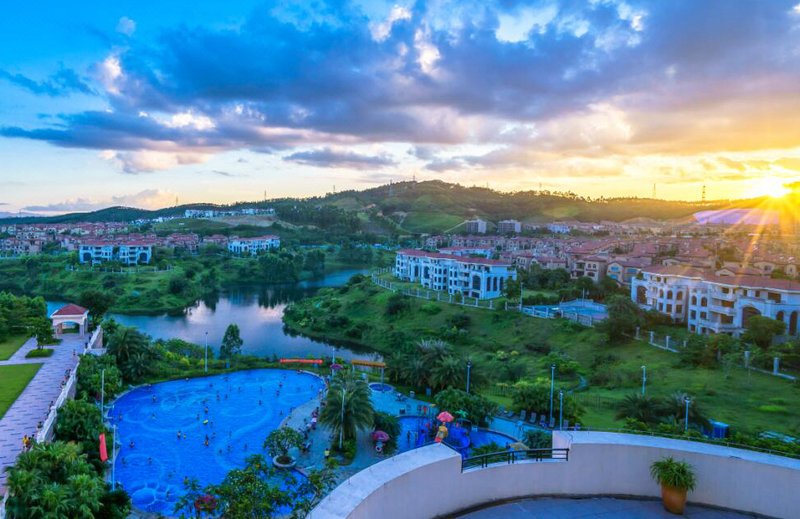 Country Garden Flower City Hotel Over view