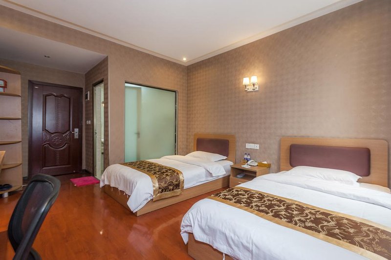 Towo Holiday Hotel (Xingyi Maling River Canyon) Guest Room