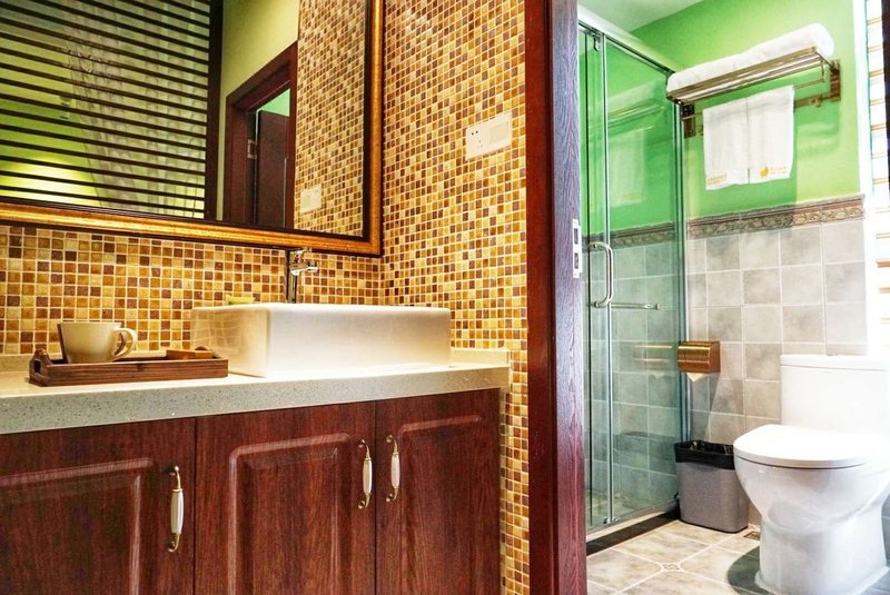 Dian Chi Lake VillaGuest Room