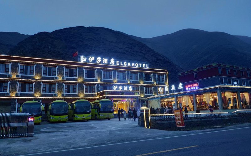 Elsa Hotel Over view