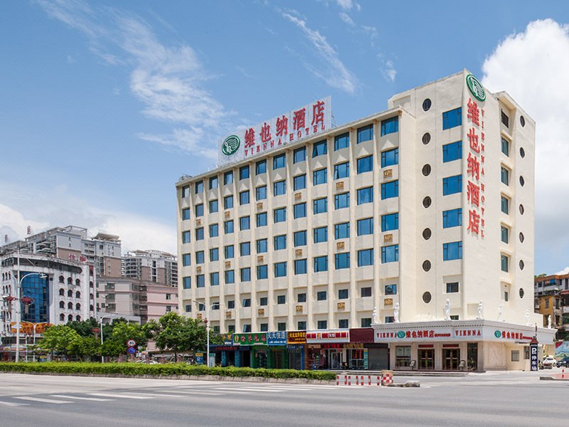 Vienna Hotel (Bolo West Bus Station) Over view