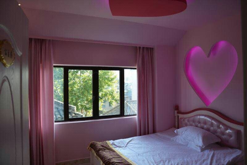 GOOD    NIHT Guest Room