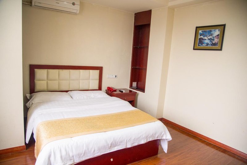 Towo Holiday Hotel (Tongshan waterfront garden) Guest Room