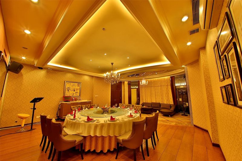 Santorini Hotel (Qingdao International Convention & Exhibition Center Shilaoren Bathing Beach) Restaurant