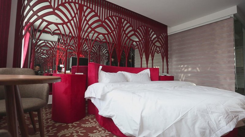 The orange theme hotelGuest Room