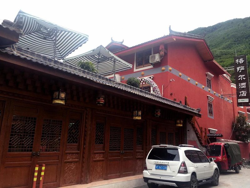 Gesaer Tibetan Culture Boutique Hotel Over view