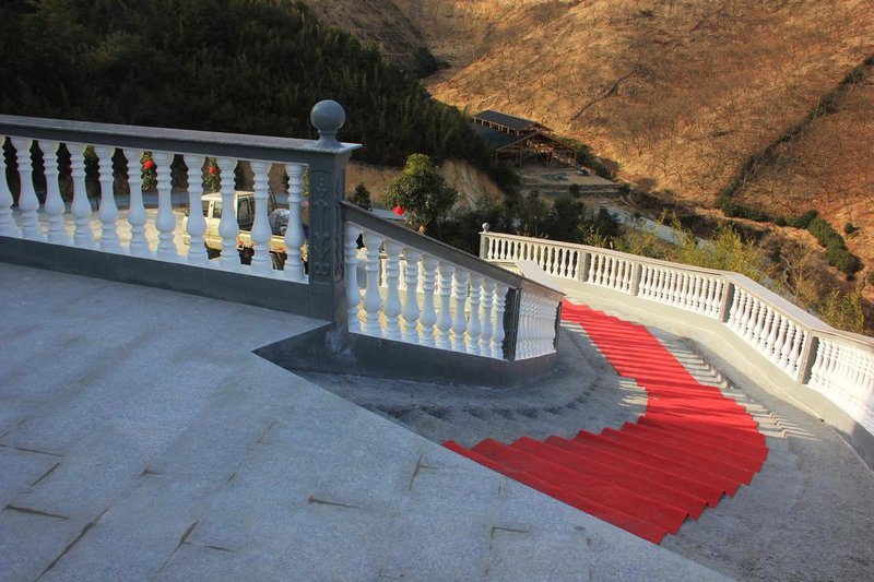 Dongbaihu Buyun Holiday Mountain Villa Over view