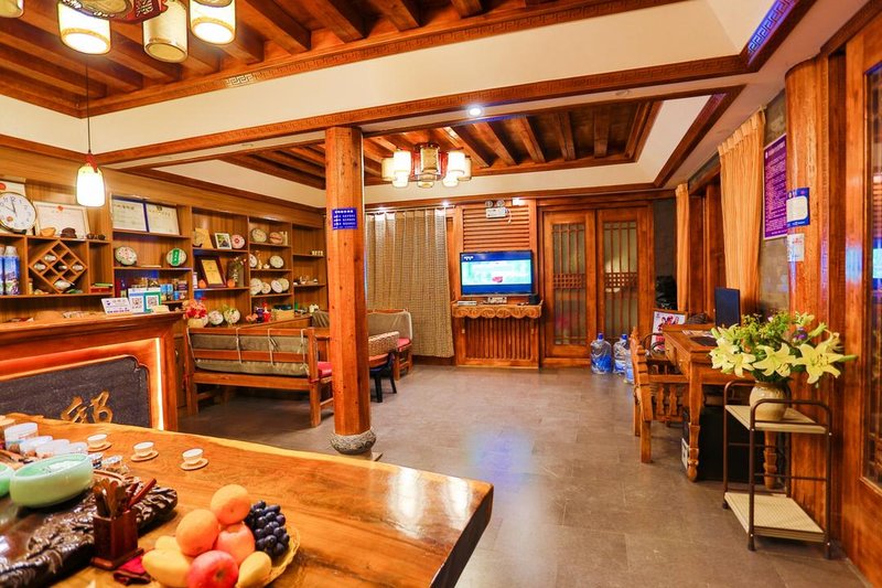 Chiaki Mingdi Lijiang Inn Lobby