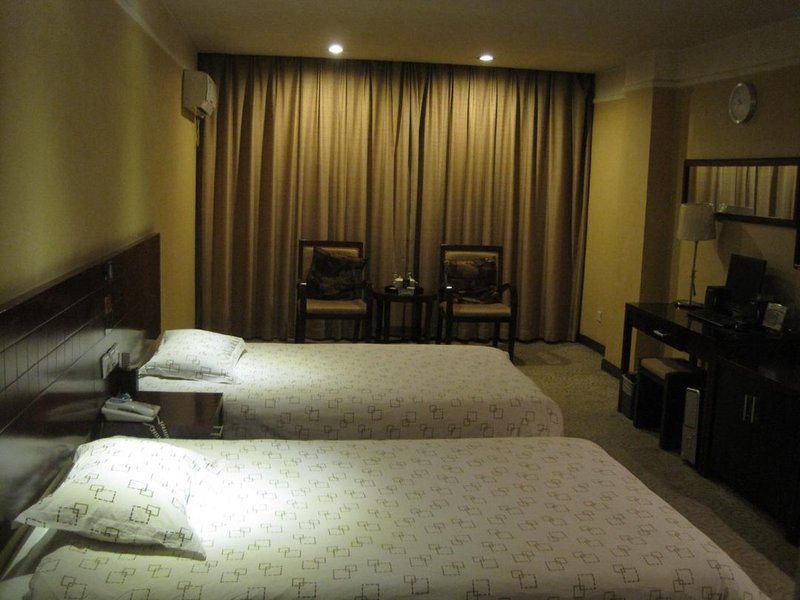 Run Feng Gemei Business Hotel Huainan Guest Room