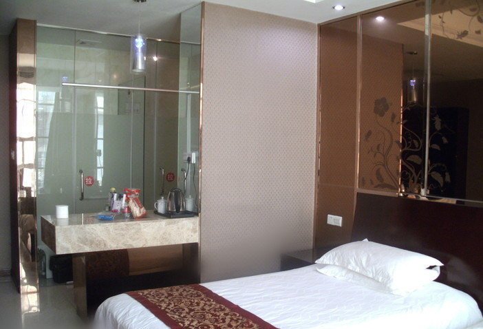 Nanyuan Inn Lishi Department Store Guest Room