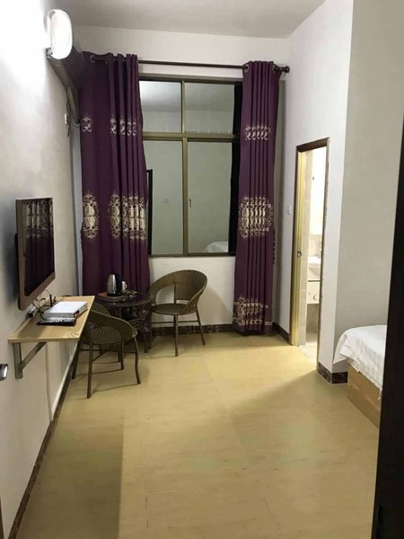 Haikou friends rents Guest Room