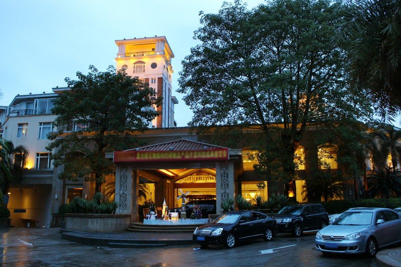 Lilac Garden Hotel Over view