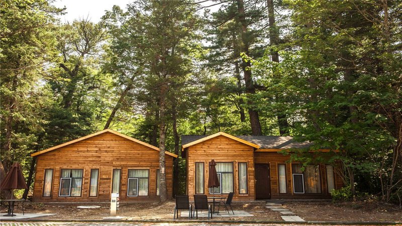 Le  Outdoor ClubOver view