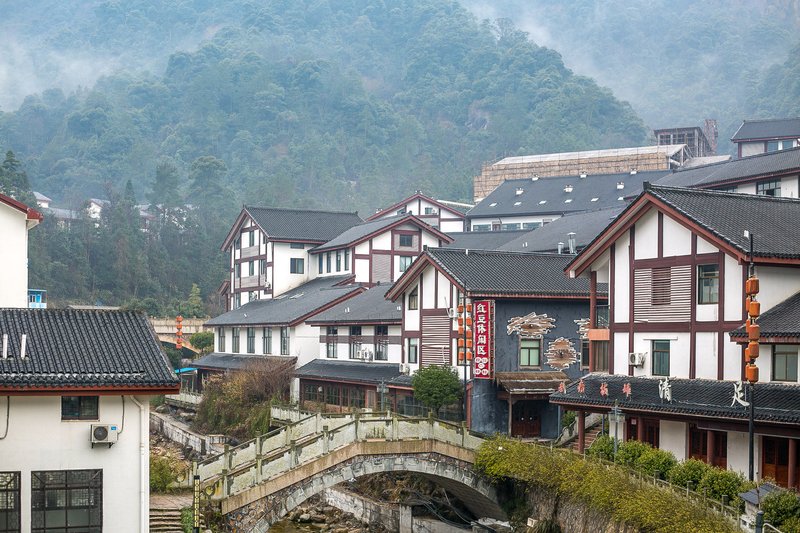 三清山枫枫旅馆外景图