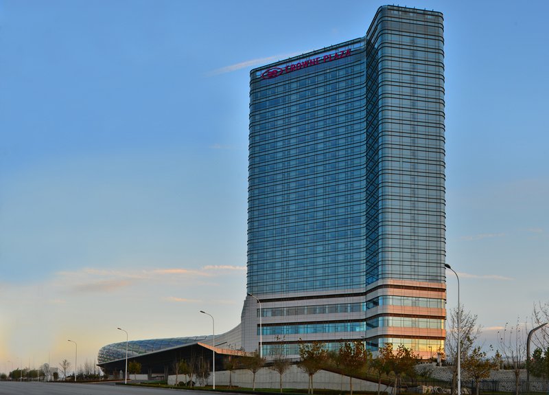 Crowne Plaza Dalian Sports Center Over view