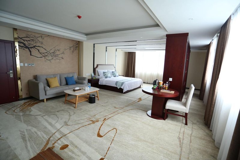 Silvery Waterfall Hotel Guest Room