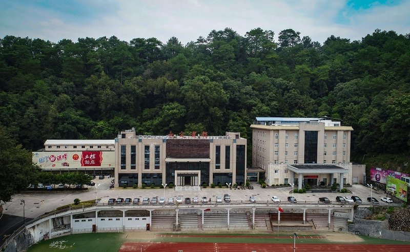 Yongding Hotel over view