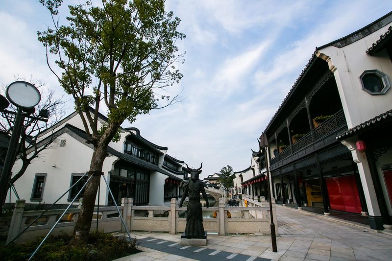 Yinju Xinxitang Hotel周边景点