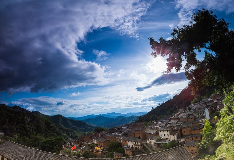 Yangchan Hotel Over view