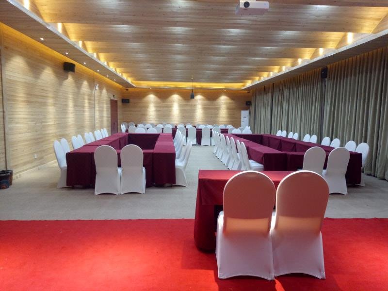 Zhongmu Yanming Crab Island Resort meeting room