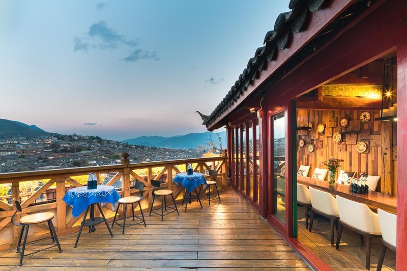 Lijiang Joyful Hotel Over view