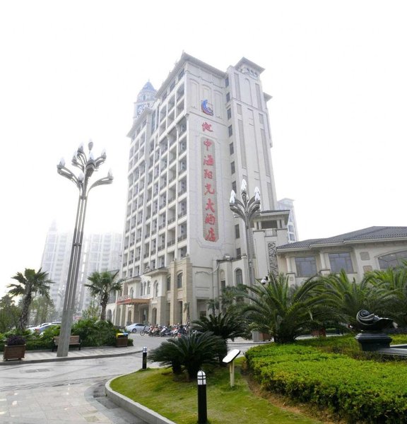 Dizhonghai Sunshine Hotel (Nanchang Honggutan Cuiyuan Road Metro Station) Over view