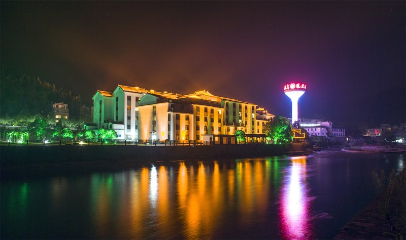 Garden Hotel Over view