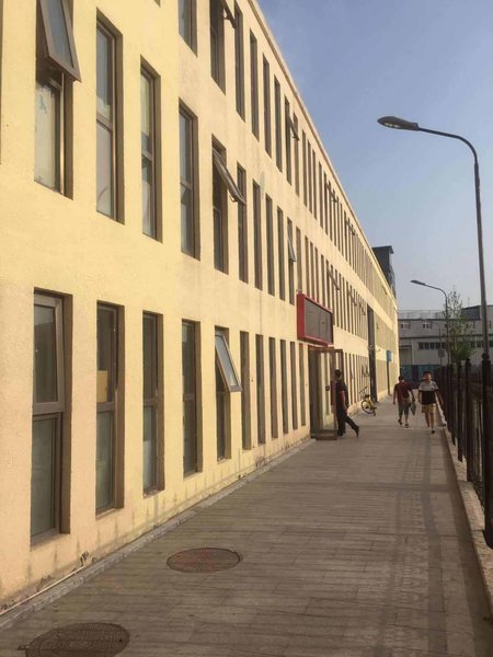 北京首都机场时尚公寓外景图