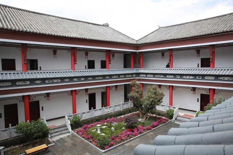 Dingfeng Manor Hotel Over view