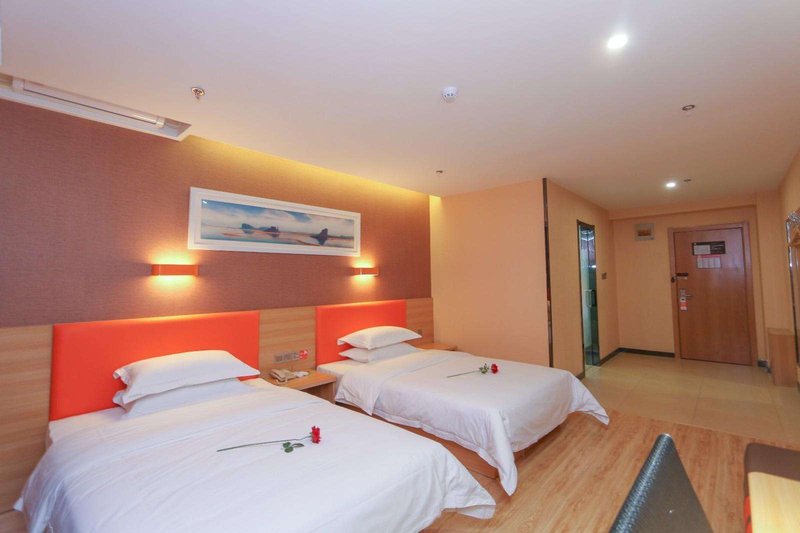 7 Days Premium Xinyang Railway Station Culture CenterGuest Room