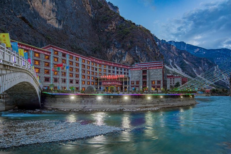 Shangri La Gulag Pope Tibetan Ecological Le Grand Hotel over view