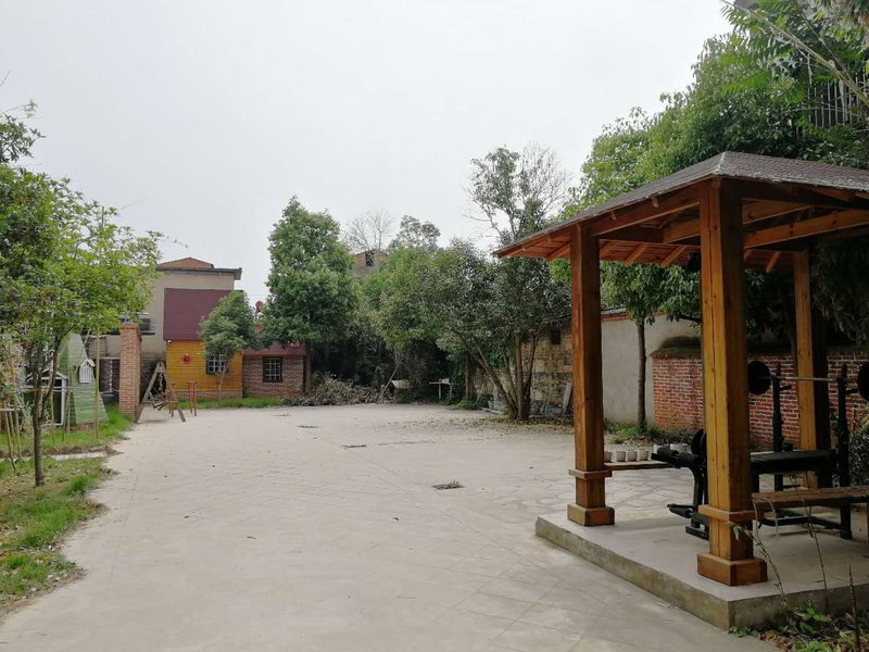 promise French Inn Over view