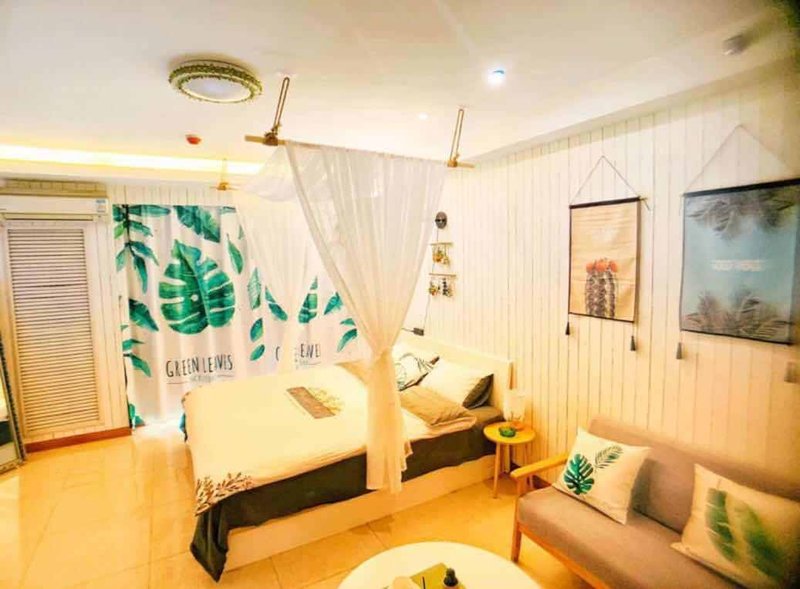 hello kittyGuest Room