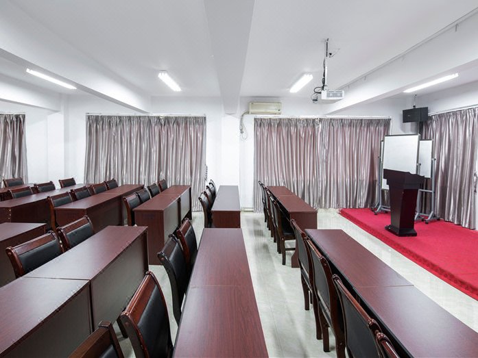 Qilin Mountain Garden Hotel meeting room