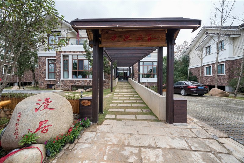 Manju Holiday Villa 酒店外观