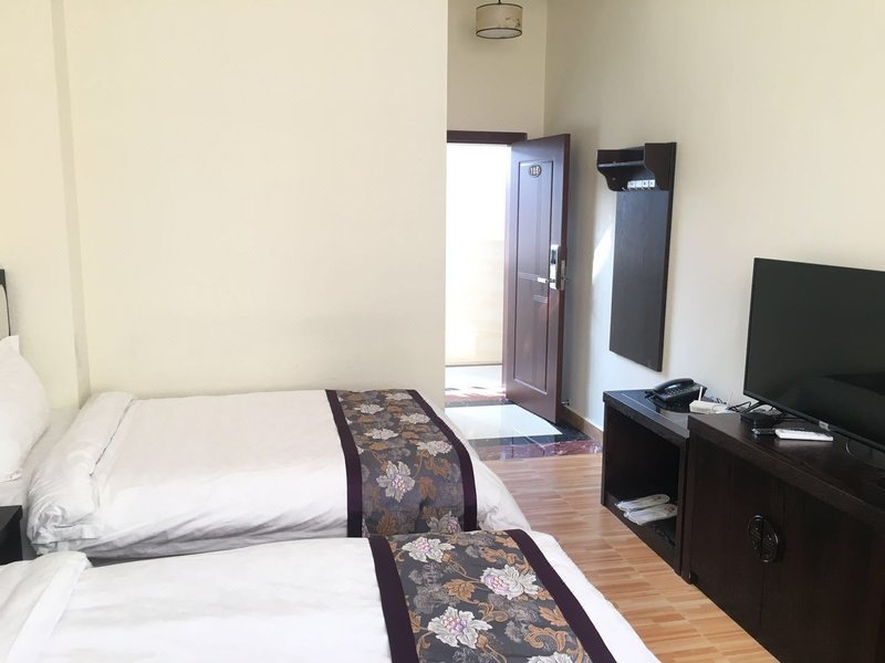 Lincang Guitang Hotel Guest Room