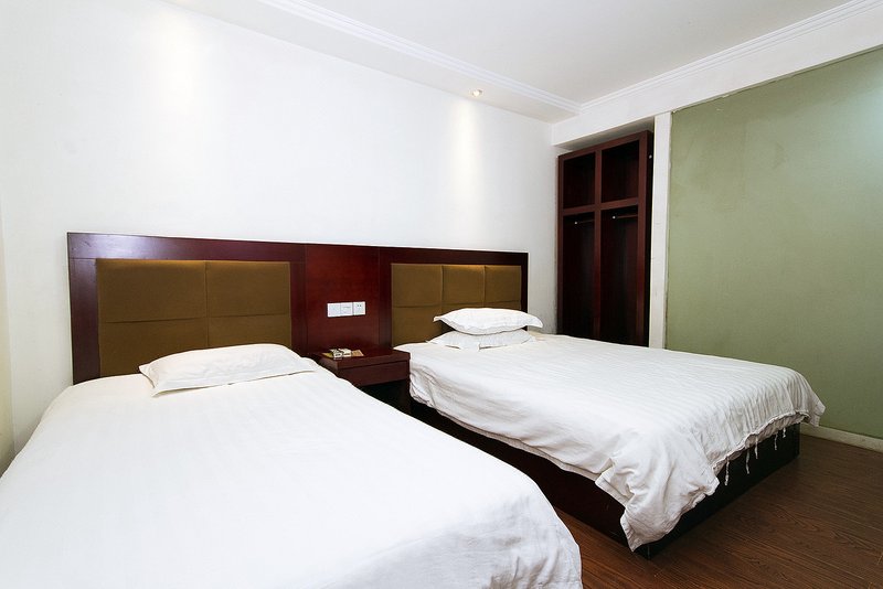 Meikai Hotel Guest Room