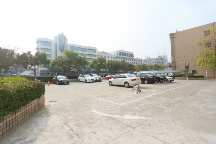 Home Inns chain          Nantong Tongzhou public square street shopOver view