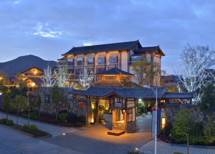 Lijiang Patio Luxury Resort Over view