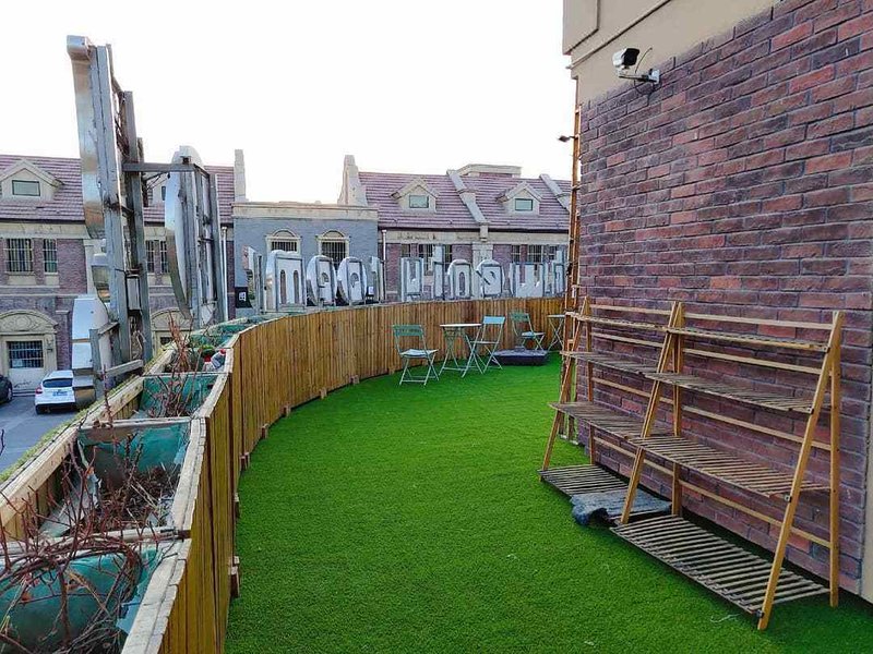 Twenty Rooms Art HostelOver view