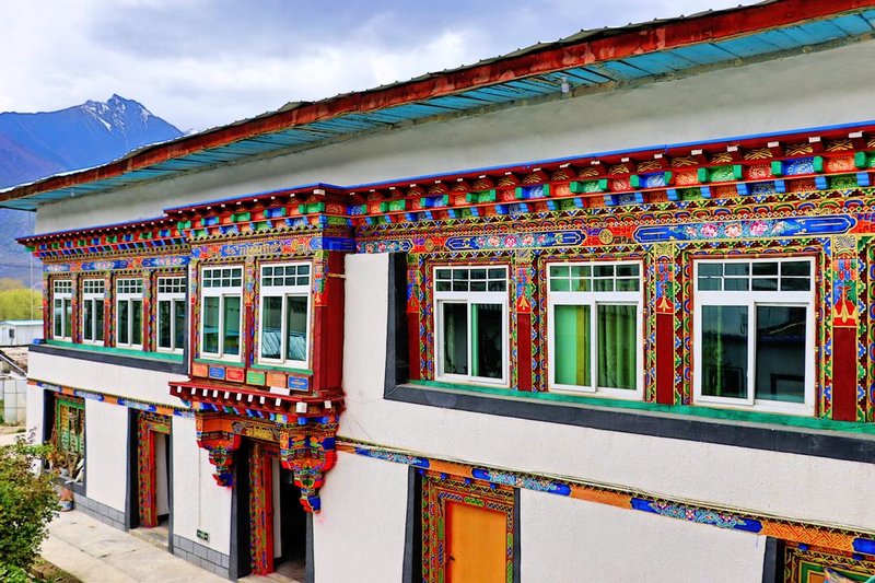 The Yarlung Zangbo Grand Canyon Fairyland Snowpeak HostelOver view