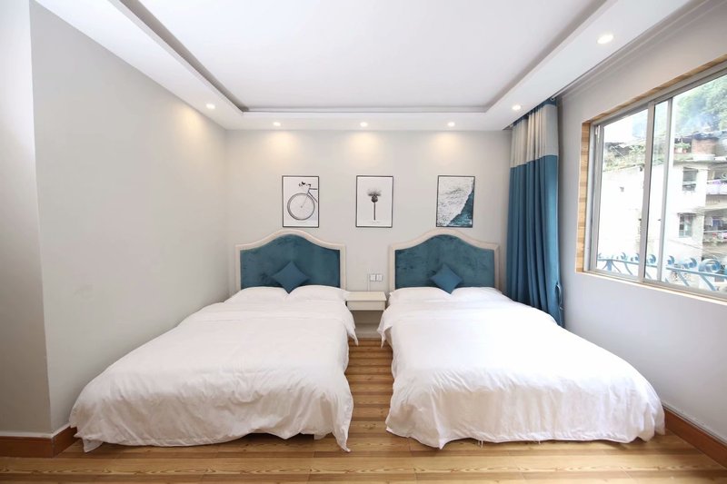 Warm Nest Inn Guest Room