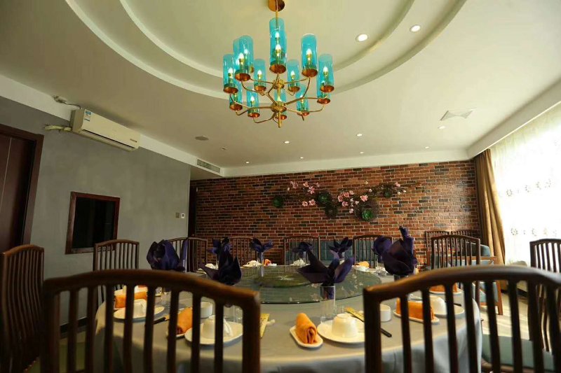 Xinhe Hotel Heyang Restaurant