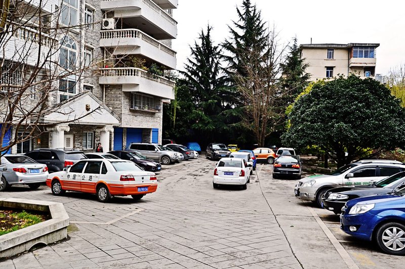 Lijing Business HotelOver view