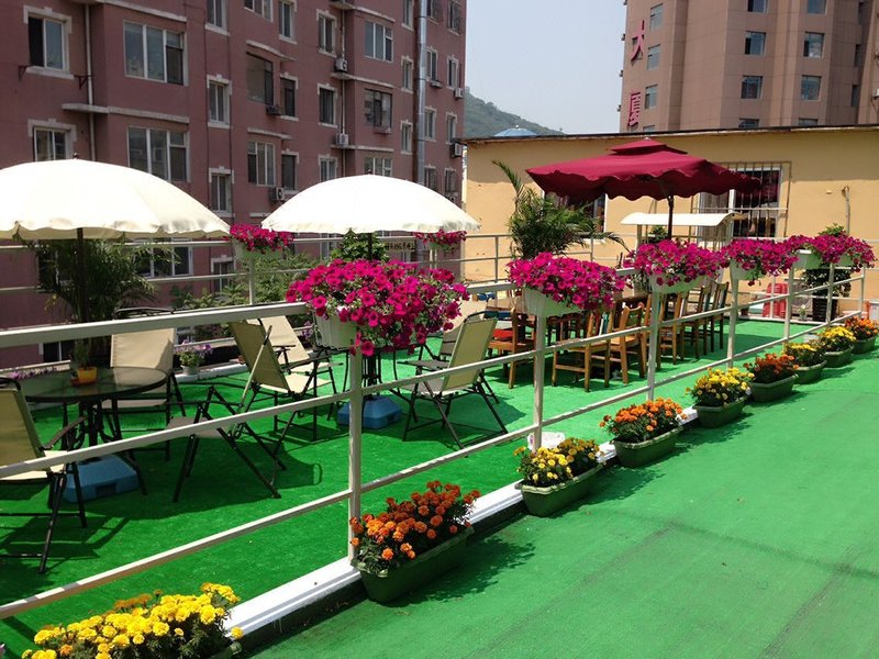 Dalian Merry Youth HostelOver view